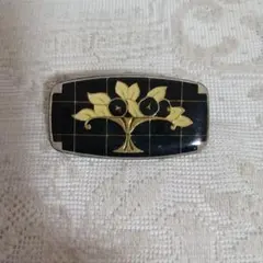 植物模様 ブローチ