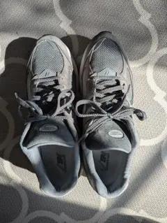 New Balance グレー 2002R 29.0センチのサムネイル