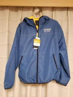 新品 フード付きジャケット サイズ160