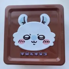 ［新品］チロルチョコ　缶ケース　モモンガ