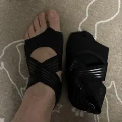 풋 서포터, 블랙 크로스 스트랩