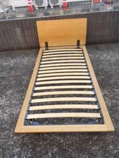 シングルベッドフレーム