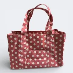 水玉模様のかわいいバッグ