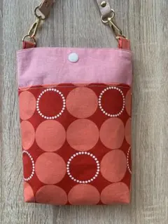 北欧風 ドット柄 ショルダーバッグ ハンドメイド ポシェット　スマホポーチ