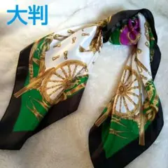 大判　装飾的な模様のシルク風スカーフ