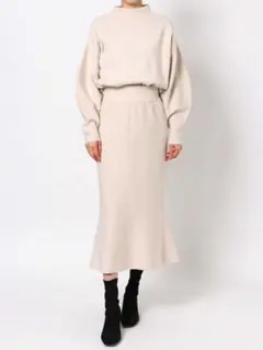 ラグナムーン ニットセットアップ アイボリー