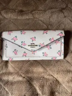 COACH 花柄 長財布