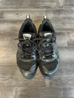 ASICS GEL ブラックスニーカー　quantum kinetic