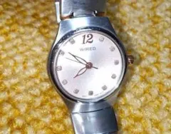 【稼働品】SEIKO WIRED レディース腕時計　クォーツ　薄ピンク文字盤のサムネイル