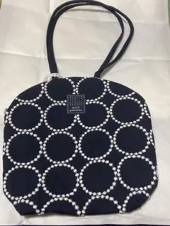 とうこミナペルホネン　マフィンバッグ　tambourine Tambourine Muffin Bag — Charcoal – La Garçonne