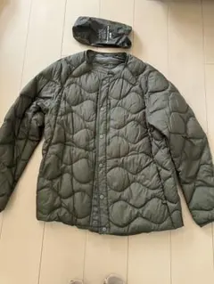 ★ユニクロホワイトマウンテニアリング★メンズダウンジャケット