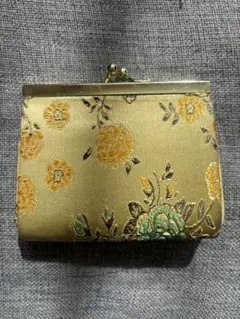 和柄　花柄　刺繍　がま口　お財布　コインケース