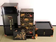 時代 牡丹唐草金蒔絵 黒塗 梨地 五段重 重台 桔梗紋 松鶴 共箱【MA120】