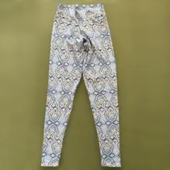 リンダワークス・ヨガレギンス ライトブルー