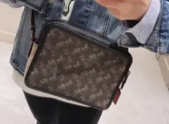 シグネチャー ショルダーバッグ