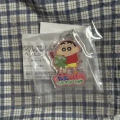 映画クレヨンしんちゃん ヘンダーランドのアクリルキーホルダー