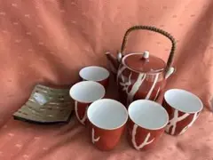 〈昭和レトロ〉赤い急須と湯のみ5客セット(茶たく4枚付)