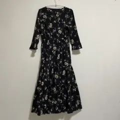 美品　fifth 花柄ロングワンピースのサムネイル