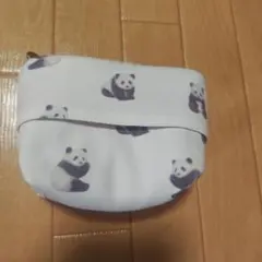 パンダ、ポーチ