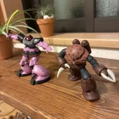 ガンダムフィギュア2体