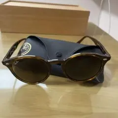 Ray-Ban ブラウン ラウンドサングラス ケース付き