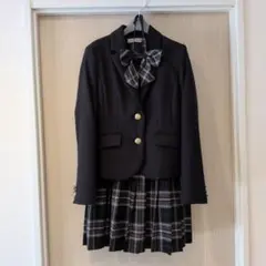 ブラックブレザーとチェックスカートセット150cm