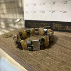 hhkk様専用 ギベオン隕石 太極図 ペンダントトップ - メルカリ