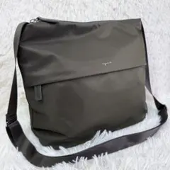 スコットクラブnouer縦長ナイロンショルダーバッグ カーキ 新品 - メルカリ