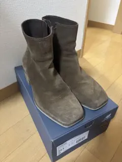 ZARA レザーヒールブーツ 39のサムネイル
