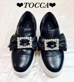 ❤️最終価格❤️【晴雨兼用】TOCCA ビジューリボン スニーカー ブラックのサムネイル