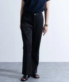 【極美品】 NYLAUS セミフレアパンツ ブラック M ポンチ素材