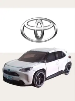トミカ　トヨタ 　ヤリスクロスGR　スポーツ　ローダウン　カスタム ミニカー