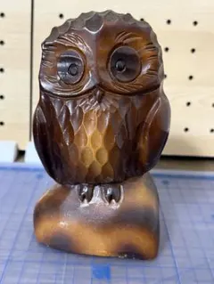 フクロウの置物 水牛角彫刻 - メルカリ