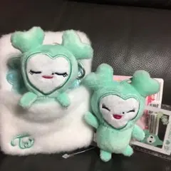 GIGO ミナ　おふとんリールパスケース　チャーム付きマスコット twice