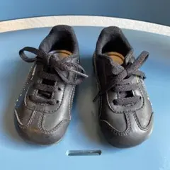 Puma 黒 12センチ　レースアップシューズ スパンコール装飾