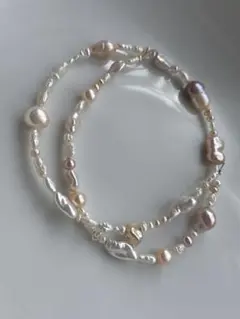 E 13淡水パール メタリック虹色　ケシパール　天然色　双子　セミラウンド