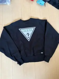GUESS スウェットのサムネイル