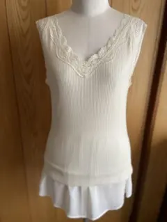 alicia PAGEBOYアイボリー レース使いリブニットタンクトップ