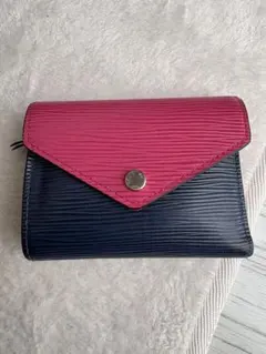 VUITTON ルイヴィトン　ポルトフォイユ・ヴィクトリーヌ エピ　財布　美品