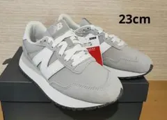 ニューバランスnew balanceスニーカー WL574ZJP24.5日本限定 ニューバランスnew balanceスニーカー WL574ZJP24.5日本限定 - メルカリ