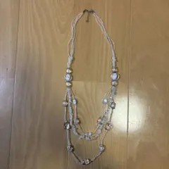 ホワイトビーズクリスタル多層ネックレス