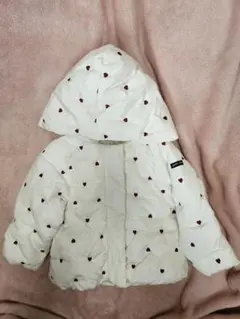 ハート柄のホワイト中綿コート、petit main製