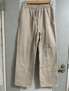 ストレートパンツ