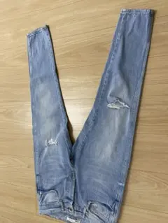 ZARA ライトブルー スリムフィットデニム