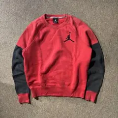 NIKE JORDAN ラグランスウェット 刺繍ロゴ 赤 黒 ブルズカラー