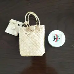 Item thumbnail for item 52019141-9c6c-4e93-8cfd-a0e6884389dd