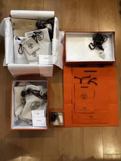 【美品】【一角破れあり】HERMES エルメス　バーキン30空箱 正方形 美品】【一角破れあり】HERMES エルメス バーキン30空箱 正方形