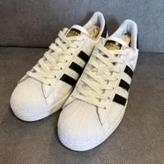【美品】アディダス スーパースター 白×黒 EG4958 26.5のサムネイル