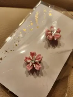 桜のフラワーピアス　つまみ細工