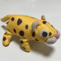 ディズニーオンアイス　ジャガー　　　　ぬいぐるみ　ミラベルと魔法だらけの家